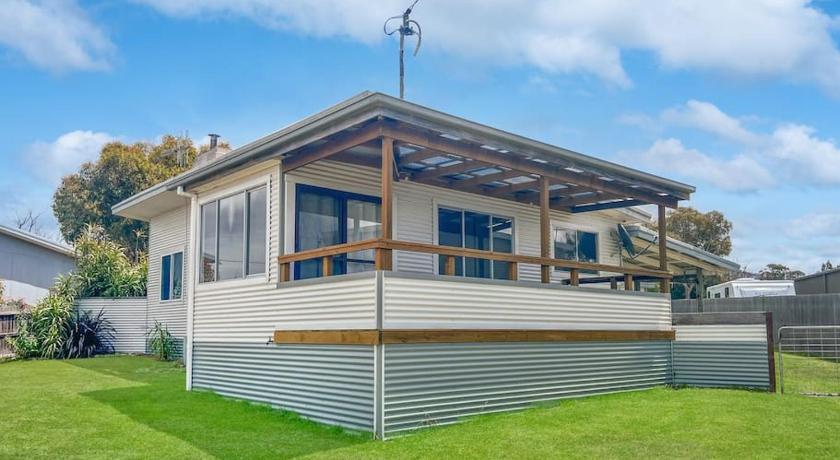 Wave Side Cottage Scamander Sleeps 5