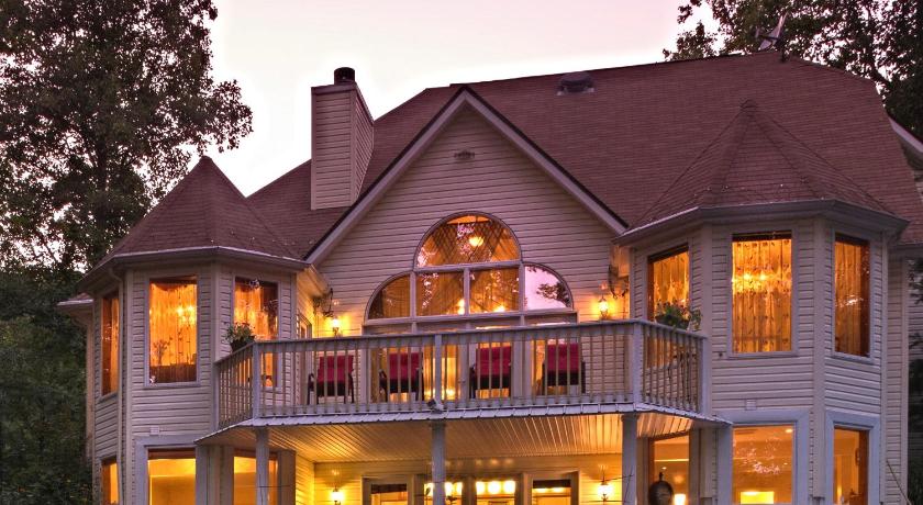 Cherry Valley Manor