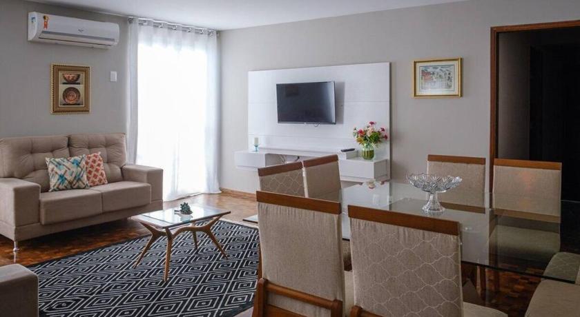 Apartamento 3 Quartos Central com Ar SQ41
