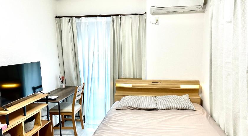 Bon House Kanamachi Direct to Sensoji Skytree Disneyland Airport Free Parking