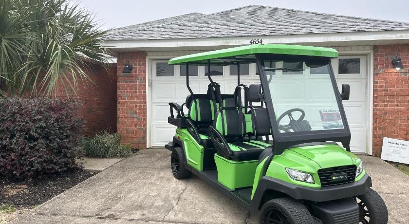 WINDSTARR DESTIN- Golf Cart Included, One level, Close to beach, Pet friendly