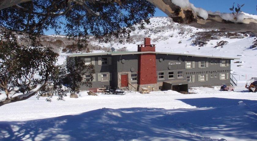 Swagman Chalet