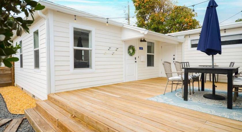 Sabal Palm Vacation Homes