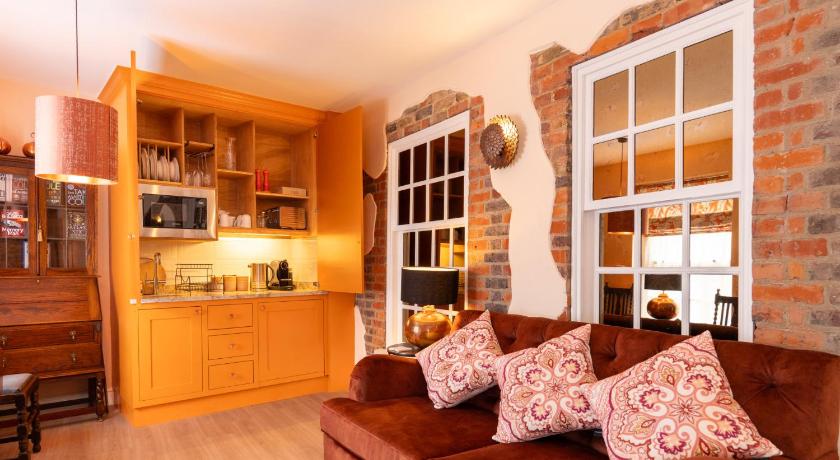 Apartments at Number 16 - The Jolly Coopers