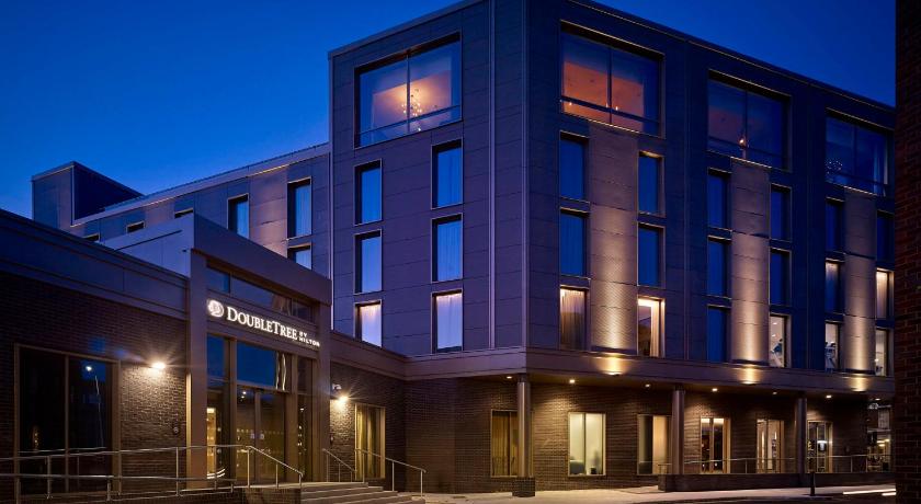 DoubleTree by Hilton Hull