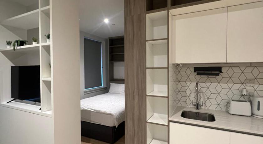Voyager Haus Apartments, EV Charging Stations, London Heathrow Airport, LHR, Terminal 4, RE-Energise