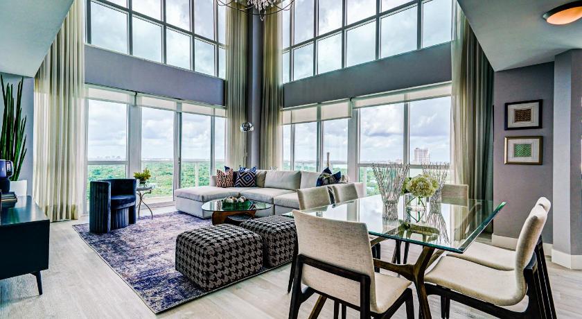 Luxury 2-story Penthouse located in Coconut Grove Hotel-includes Parking