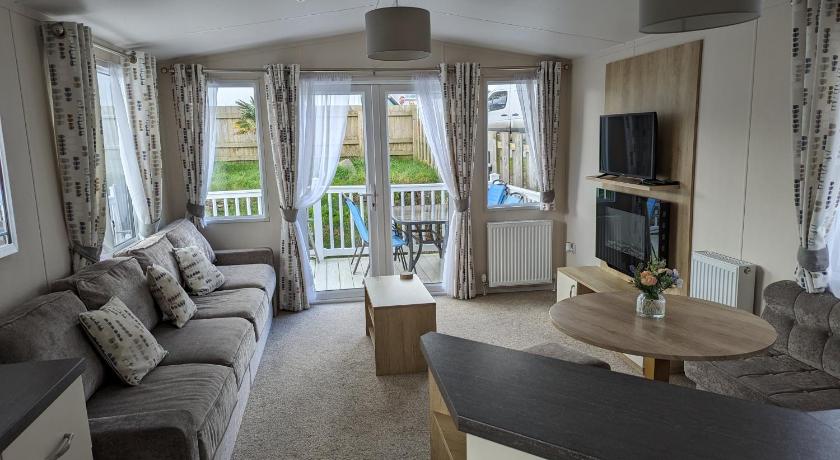 11 Meadow View