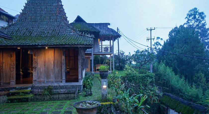 Baleluhur Villa Ciwidey