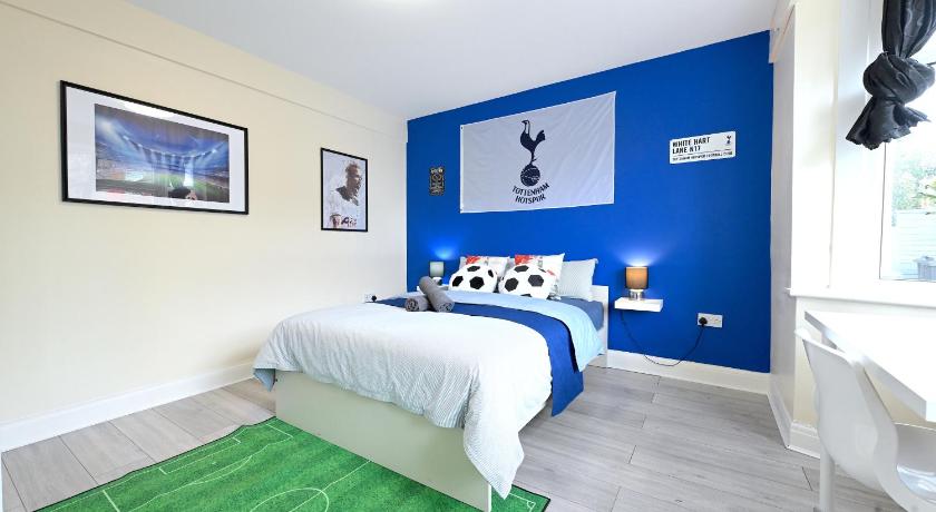 SPACIOUS 5 BEDROOM HOUSE NEXT TO TOTTENHAM STADIUM