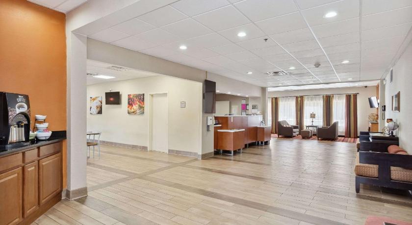Quality Inn & Suites Morgantown - University Area