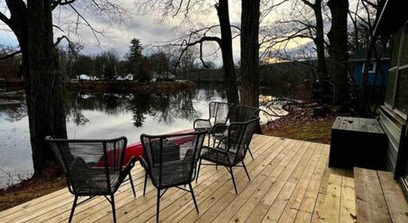 Esopus Creekside