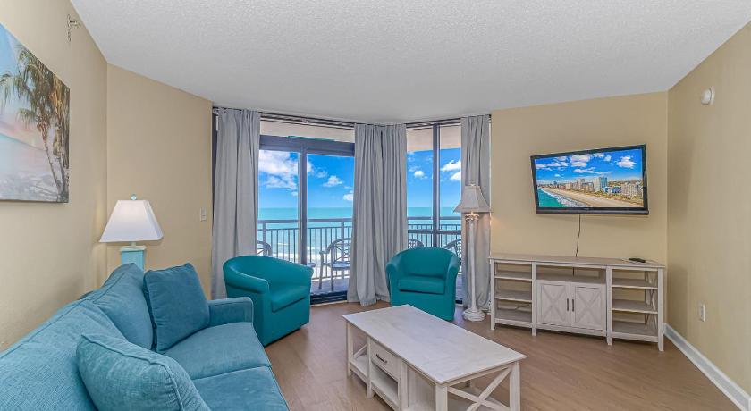 Spacious 4 Bedroom Ocean View Condo - Ocean Reef 526- Sleeps 14!