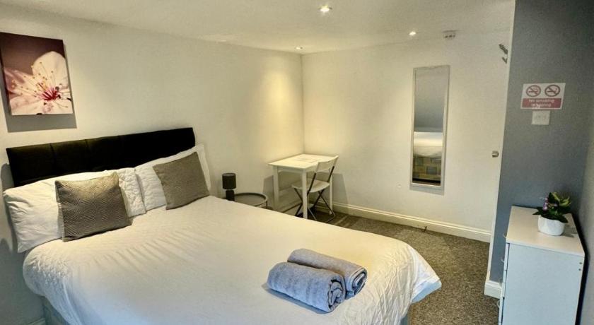 Large City Centre Room