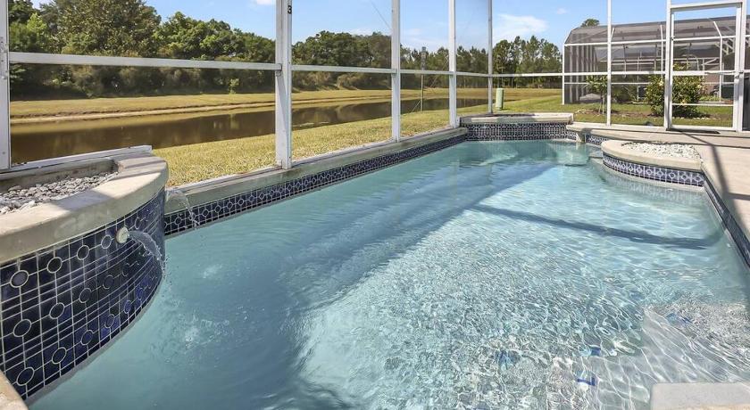 4716 Windwood Magic Villa & pool