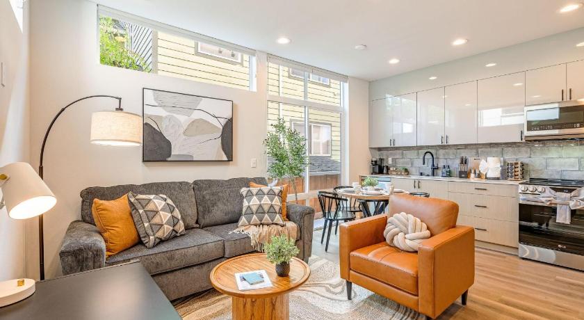 Perch - Urban View Haven