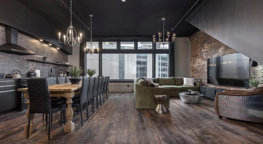 Penthouse Grand Executive Suite