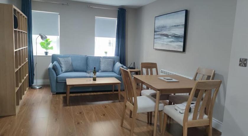 Blacklion prime location apartment