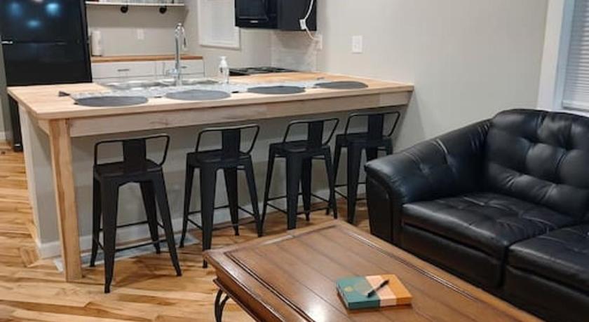 Modern, Newly-Renovated Home in the heart of LAX