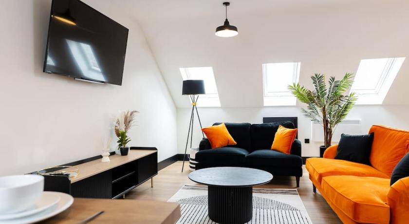 The Berriman Collection Stylish Sleeps 6 - 2 Bedroom
