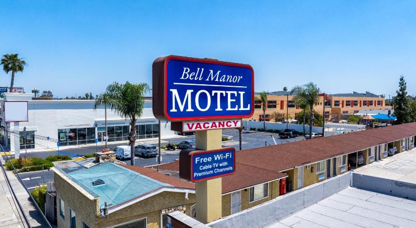 Bell Manor Motel