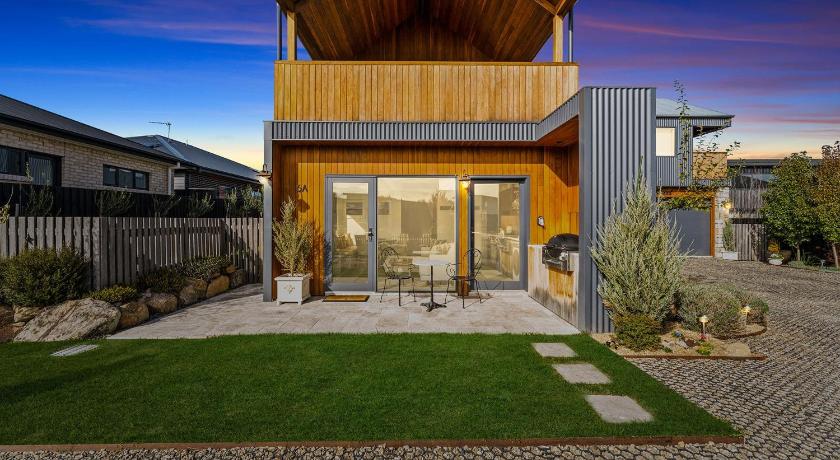 6A Alice - Brand New Studio l Bath l Smart TV l WiFi l BBQ