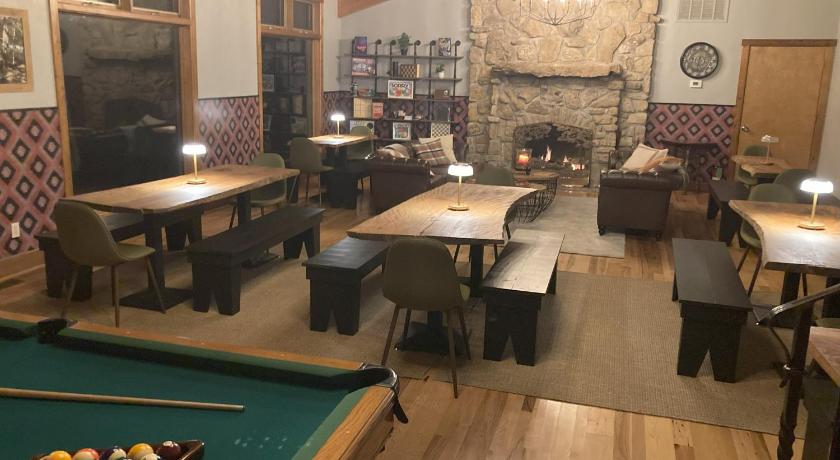 Country Mountain Inn