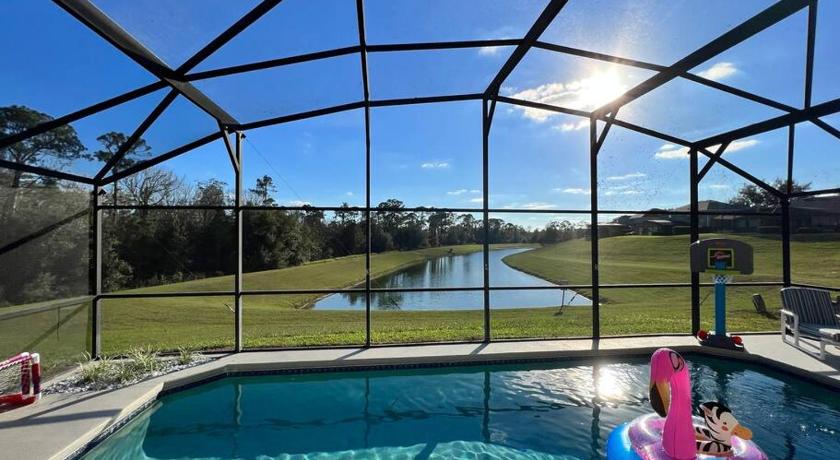 Disney Villa Magical Retreat Private Pool, LakeView & Game Room