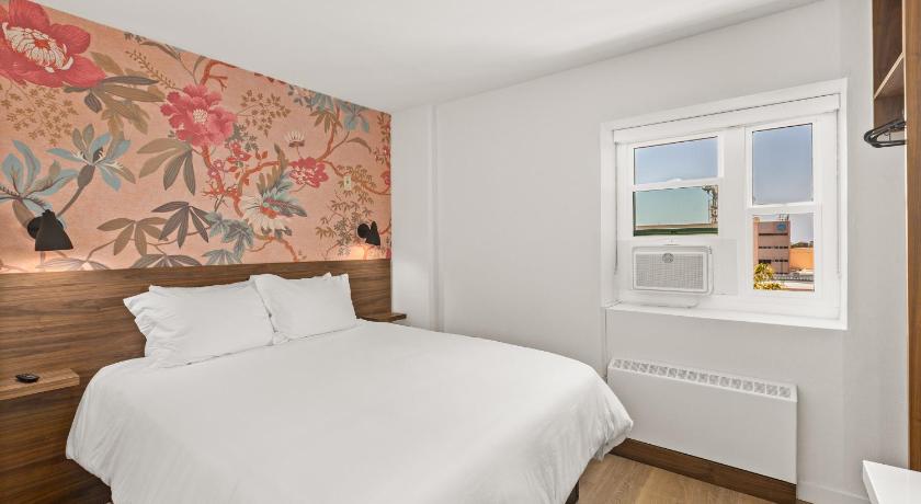 Uptown Inn - Limited Service Apart-Hotel