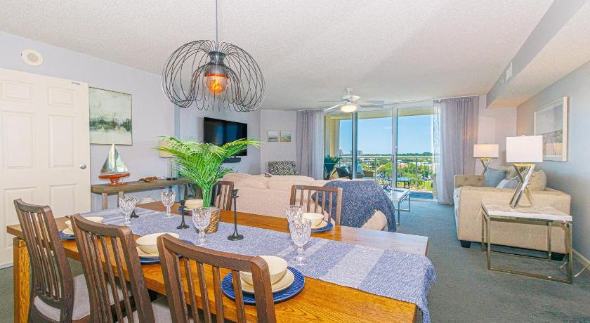 Modern Condo at Yacht Club Villas