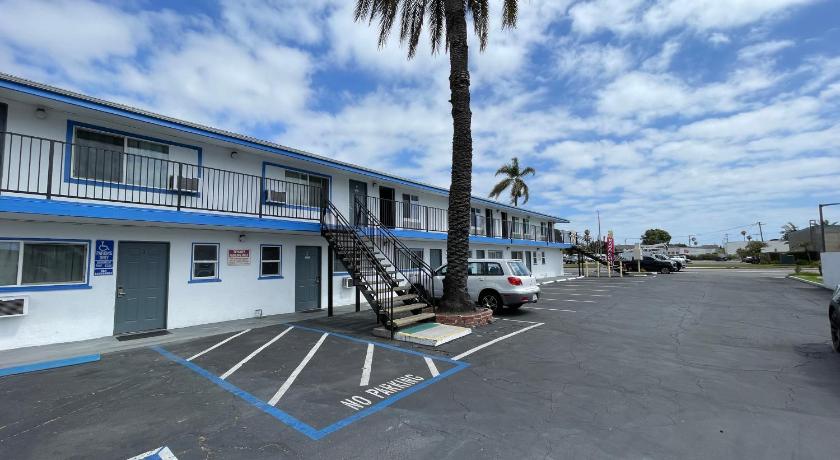 Sunny Sands Inn