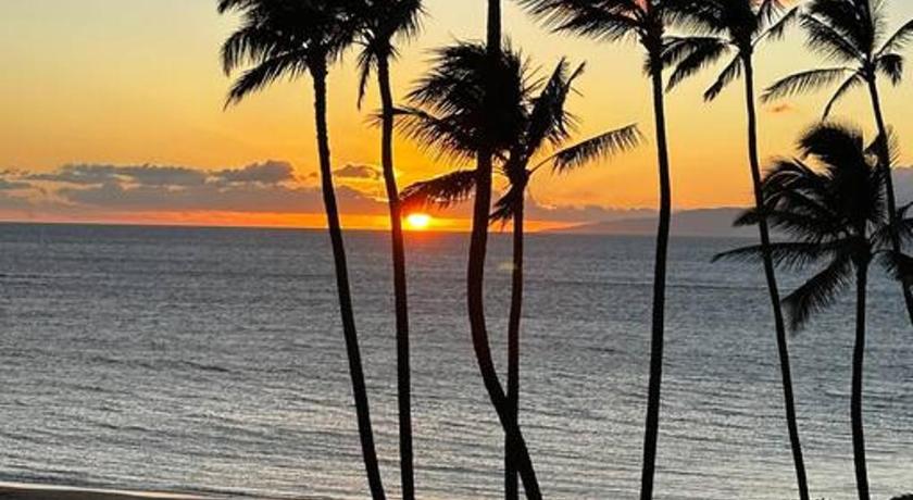 Beautiful Oceanfront, AC In Each Room, Sleeps 6
