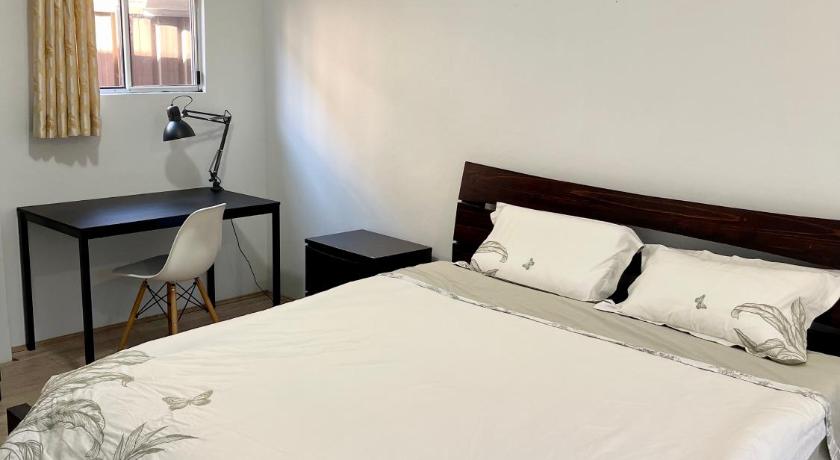 Spacious King Size Private Room Pet Friendly