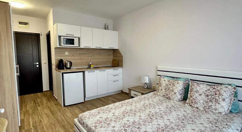 Studio at Kaskadas A44