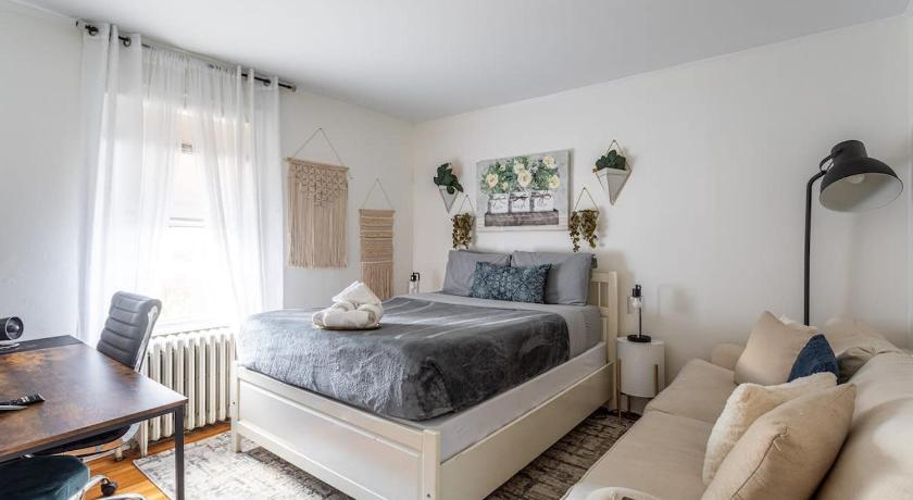 Stamford Bohemian by HarborPoint Downtown &Train