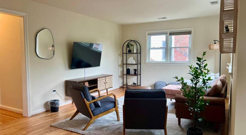 New Cozy Penthouse