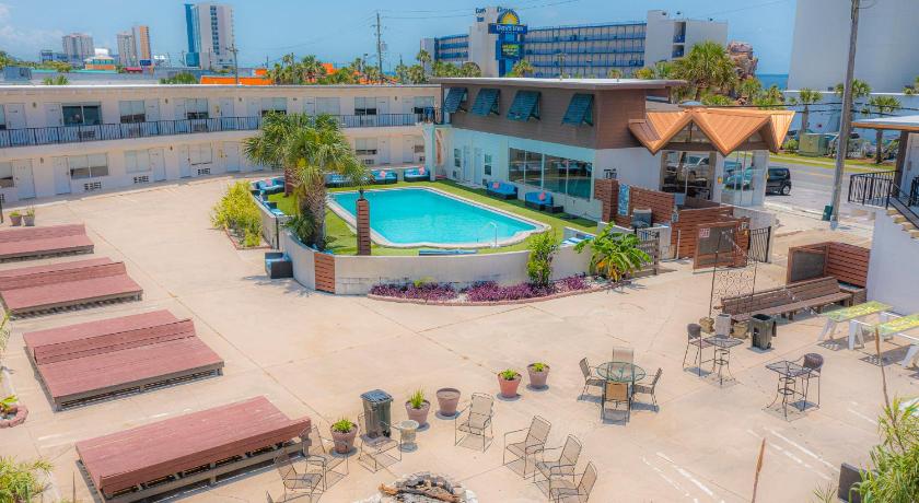 Banana Peel Lodge