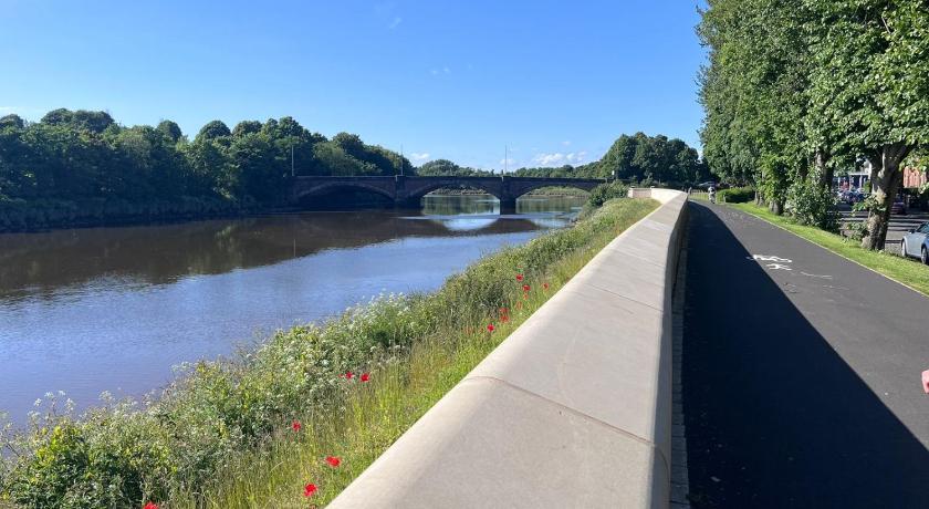 Riverside by Teil