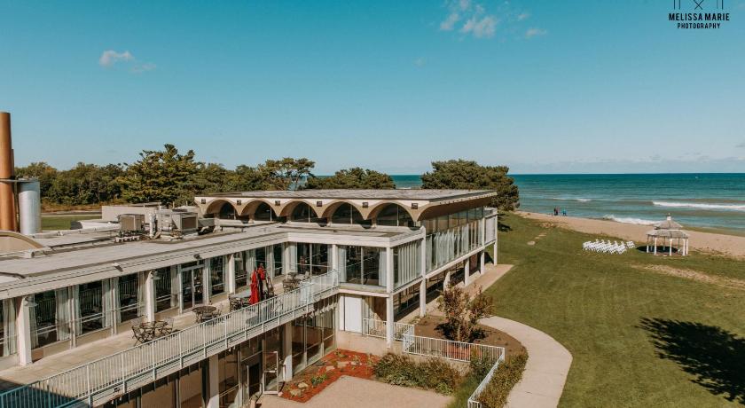 Illinois Beach Hotel