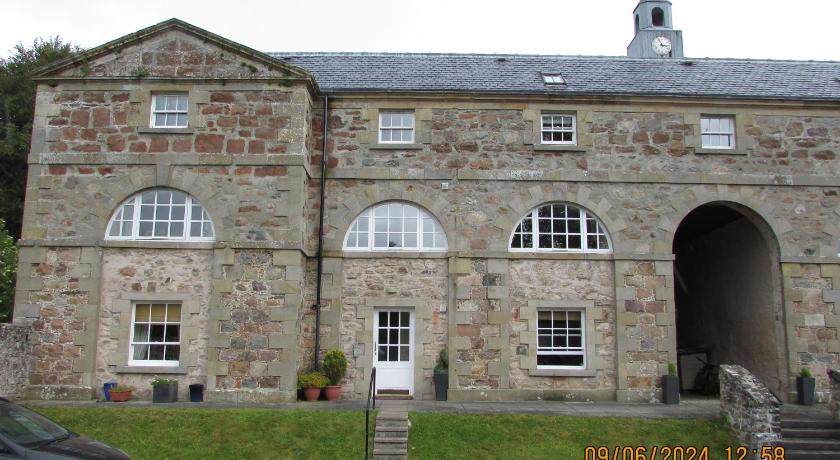 Culloden Stables 4