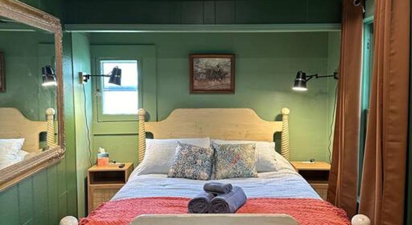 Upper Yellowstone Suite
