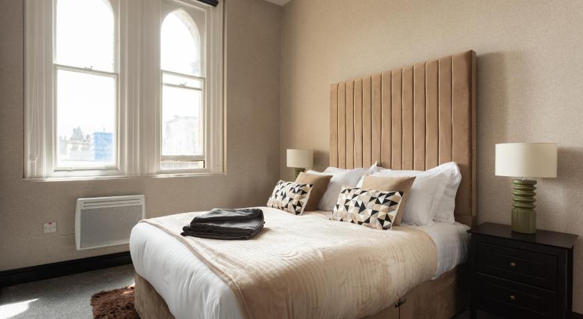 Crown Street Aparthotel 2