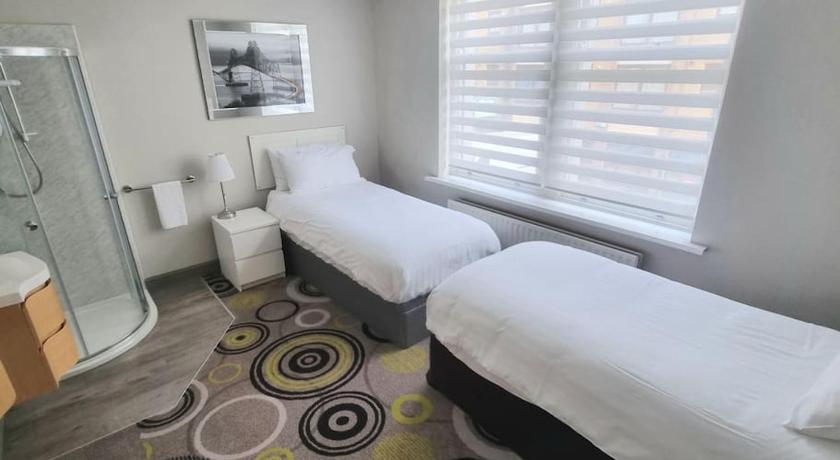 Cardiff Bay Townhouse Whole Property