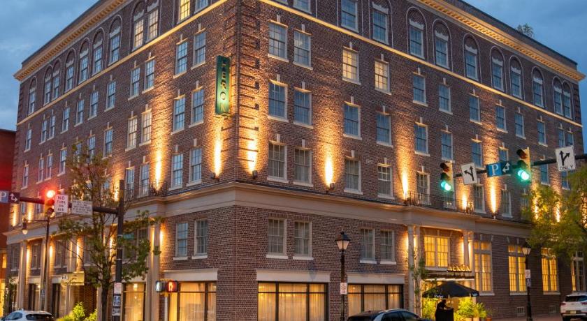 Hotel Heron Old Town Alexandria