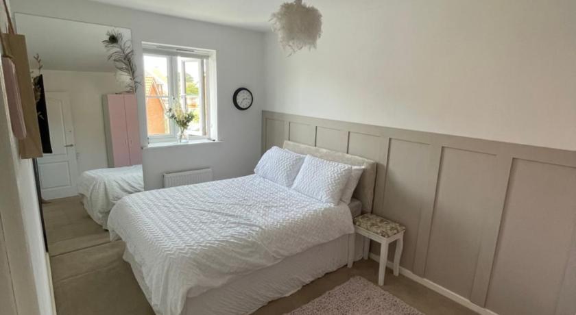 Room in house close to Dover port