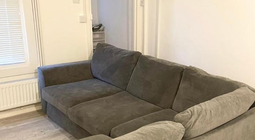 1 Bedroom Cosy Spacious