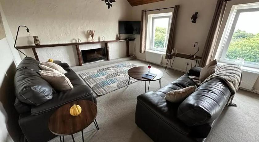 2 Bed-Sleeps 4-Sea View-Pet Friendly-Parking