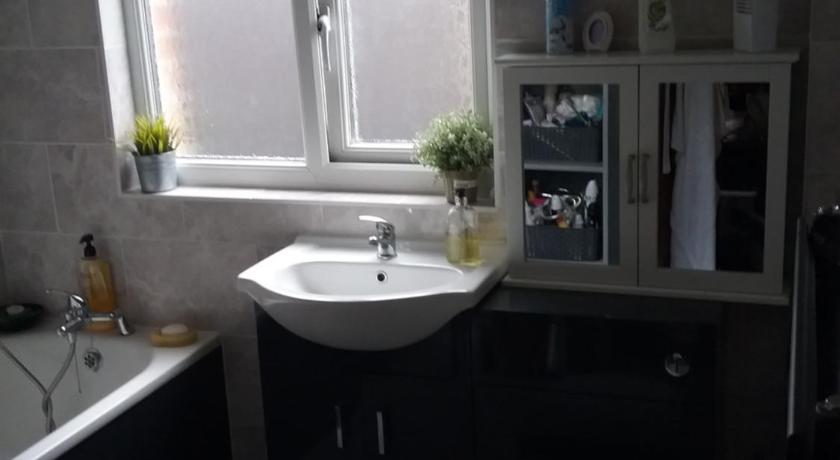 medium sized room in my bungalow