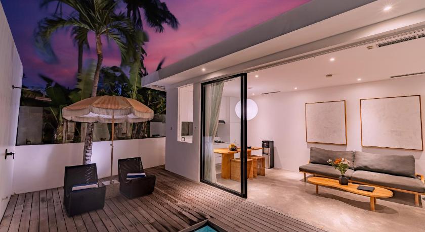 Private 1BR Pool Villa in Canggu, Closable Livingroom, 5mins Ride to Atlas Beach Club