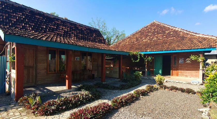 Tety's Wooden Villa